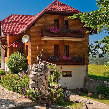 House Mrzlin Grad ξενώνας Korenica Εξωτερικό φωτογραφία